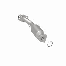 Load image into Gallery viewer, MagnaFlow 15-17 Honda Fit L4 1.5L OEM Grade Direct Fit Catalytic Converter
