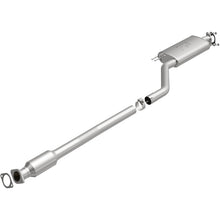 Load image into Gallery viewer, MagnaFlow Direct Fit Catalytic Converter 2020 Hyundai Palisade Underbody 3.8L FWD
