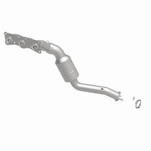 Load image into Gallery viewer, MagnaFlow Conv DF 2008-2010 BMW 528i/528i xDrive 3.0L Underbody
