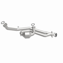 Load image into Gallery viewer, MagnaFlow Conv DF 01-03 Toyota Sienna 3.0L
