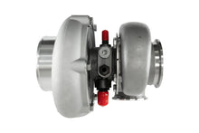 Load image into Gallery viewer, Turbosmart Water Cooled 6870 (Kompact) V-Band 0.96AR Externally Wastegated TS-2 Turbocharger
