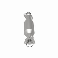 Load image into Gallery viewer, MagnaFlow California Direct-Fit Catalytic Converter 97-01 Honda CR-V L4 2.0L
