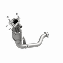 Load image into Gallery viewer, Magnaflow Conv DF 01-04 Ford Escape
