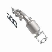 Load image into Gallery viewer, MagnaFlow Converter Direct Fit 11-14 Hyundai Genesis V6-3.8L
