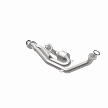 Load image into Gallery viewer, MagnaFlow Conv DF 01-03 Toyota Sienna 3.0L
