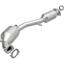 Load image into Gallery viewer, Magnaflow 2005 Saab 9-2X 2.5L Direct Fit Converter

