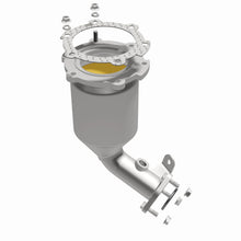 Load image into Gallery viewer, Magnaflow 2004 Nissan Quest CARB Compliant Direct Fit Cat Converter
