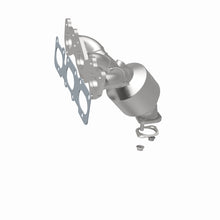 Load image into Gallery viewer, Magnaflow 07-09 Hyundai Santa Fe 3.3L Direct Fit Converter
