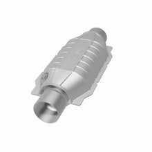Load image into Gallery viewer, MagnaFlow Conv Univ 3in In/Out Center/Center Oval w/ 02 Sensor
