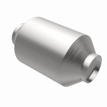 Load image into Gallery viewer, Magnaflow California Grade CARB Universal Catalytic Converter - 2.5in In / 2.5in Out / 9in Long
