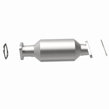 Load image into Gallery viewer, Magnaflow 11-13 Sorento 2.4L Underbody Direct Fit Converter
