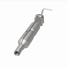 Load image into Gallery viewer, MagnaFlow 09-19 Ford F53 V10 6.8L Underbody 6.8L Direct Fit Catalytic Converter
