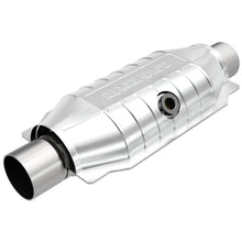 Load image into Gallery viewer, MagnaFlow Conv Univ 2 Mid O2
