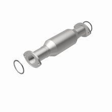 Load image into Gallery viewer, Magnaflow 96-99 Toyota Tacoma 2.7L Direct Fit Converter
