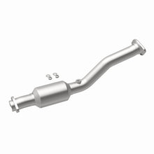 Load image into Gallery viewer, Magnaflow 13-15 Sentra 1.8 Underbody Direct Fit Converter
