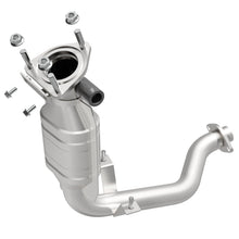 Load image into Gallery viewer, Magnaflow Conv DF 01-04 Ford Escape
