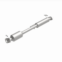 Load image into Gallery viewer, Magnaflow 14 Hyundai Sonata 2.4L Direct Fit Cat Converter
