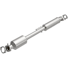 Load image into Gallery viewer, Magnaflow 14 Hyundai Sonata 2.4L Direct Fit Cat Converter
