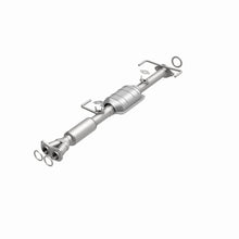 Load image into Gallery viewer, MagnaFlow Conv DF 95-96 Previa 2.4L

