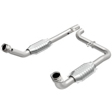 Load image into Gallery viewer, MagnaFlow Conv DF 05-07 Subaru Outback 3.0L
