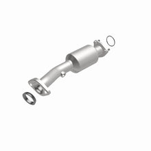 Load image into Gallery viewer, MagnaFlow 15-17 Honda Fit L4 1.5L OEM Grade Direct Fit Catalytic Converter
