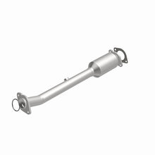 Load image into Gallery viewer, Magnaflow 05-06 Nissan Pathfinder 4.0L Direct Fit Converter
