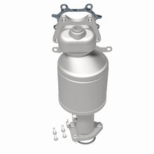 Load image into Gallery viewer, Magnaflow 06-07 Accord 3.0 L Underbody Direct Fit Converter
