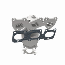Load image into Gallery viewer, Magnaflow 07-10 Kia Sedona 3.8L California Grade CARB Compliant DF Manifold Catalytic Converter
