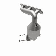 Load image into Gallery viewer, MagnaFlow Conv DF 2004 Mazda MPV 3.0L
