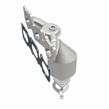 Load image into Gallery viewer, Magnaflow 07-10 Kia Sedona 3.8L California Grade CARB Compliant DF Manifold Catalytic Converter
