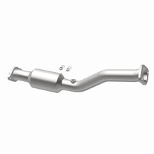 Load image into Gallery viewer, Magnaflow 13-15 Sentra 1.8 Underbody Direct Fit Converter
