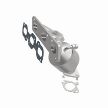 Load image into Gallery viewer, Magnaflow Conv DF 01-05 Ford Escape 3.0L
