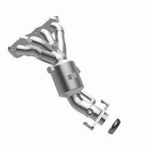 Load image into Gallery viewer, MagnaFlow OEM Grade 12-17 Toyota Prius C Federal / EPA Compliant Manifold Catalytic Converter

