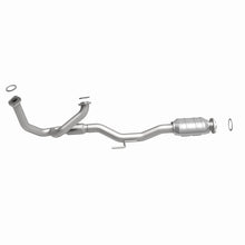 Load image into Gallery viewer, MagnaFlow Conv DF 97-98 Toyota Avalon Camry 3
