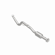 Load image into Gallery viewer, MagnaFlow 2009 Chevrolet Express 4500 V8 6.0L Right Underbody Catalytic Converter
