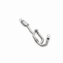 Load image into Gallery viewer, MagnaFlow Conv DF 97-98 Toyota Avalon Camry 3
