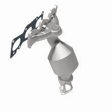 Load image into Gallery viewer, MagnaFlow Conv DF 07-08 Hyundai Veracruz 3.8L
