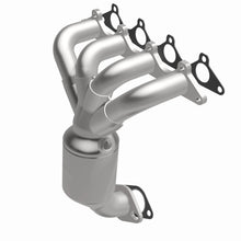 Load image into Gallery viewer, MagnaFlow Conv DF 00-02 Hyun Accent 1.5L mani
