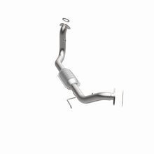 Load image into Gallery viewer, MagnaFlow Conv DF 98-02 Honda Passport 3.2L
