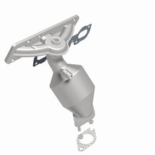 Load image into Gallery viewer, Magnaflow Conv DF 01-05 Ford Escape 3.0L
