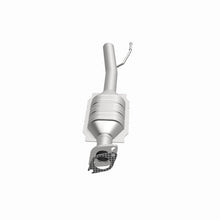 Load image into Gallery viewer, MagnaFlow Conv DF 01-04 Ford Escape 3.0L Rear / 01-04 Mazda Tribute 3.0L Rear
