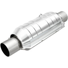 Load image into Gallery viewer, Magnaflow Conv Univ 2.25 HM Angled O2
