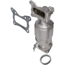 Load image into Gallery viewer, MagnaFlow 12-14 Honda CR-V 2.4L L4 GAS California Catalytic Converter Direct Fit
