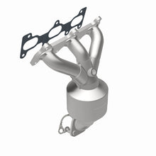 Load image into Gallery viewer, MagnaFlow Conv DF 05-08 Kia Sportage 2.7L Driver Side

