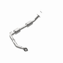 Load image into Gallery viewer, Magnaflow 07-12 Toyota Tundra 4.0L Direct Fit Converter
