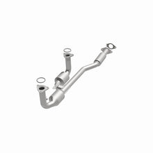 Load image into Gallery viewer, MagnaFlow Conv DF 95-99 Nissan Maxima 3.0L F
