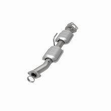Load image into Gallery viewer, MagnaFlow Conv DF 98-00 Ford Ranger 4.0L/3.0L Rear / 98-00 Mazda B300 3.0L / B4000 4.0L Rear
