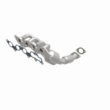 Load image into Gallery viewer, Magnaflow 05-06 Ford Focus 2.0L Direct Fit Converter
