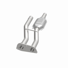 Load image into Gallery viewer, MagnaFlow Conv DF 98 GM Truck 5.7L
