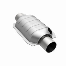 Load image into Gallery viewer, MagnaFlow Conv Univ 2.5 W/Dual O2 Boss
